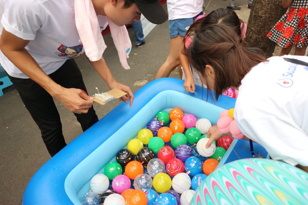 Japan Vietnam Festival 2019でのヨーヨー釣りの様子