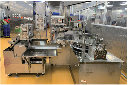 KYOWA VIETNAM製の餃子・ワンタン自動製造機