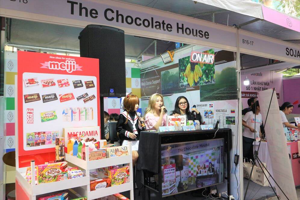 Meiji Foodのブース「The Chocolate House」の様子