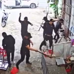 フォー店が襲撃された際の防犯カメラの映像