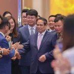 官民会合に出席したファン・ミン・チン首相と企業経営者たち