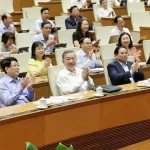 ベトナムの国会に出席するトー・ラム書記長
