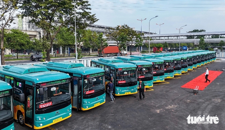 近年、ホーチミン市はバスシステムを継続的に改革し、運転手と乗務員のサービスの質を向上させてきました。