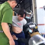 カマウ省で逮捕された立てこもり犯人