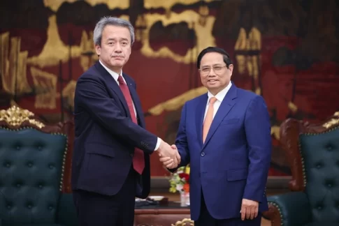 ベトナムのファン・ミン・チン首相と丸紅の大本社長