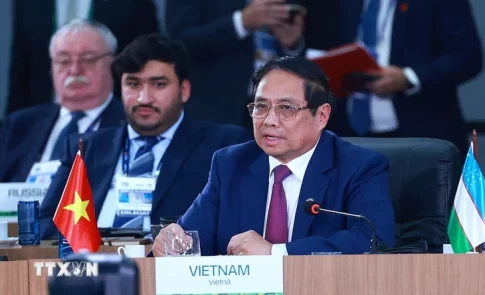 BRICS首脳会議に出席したファン・ミン・チン首相