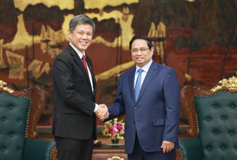 ファン・ミン・チン首相とチャン・チュン・シン国防相