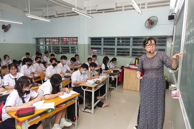 ホーチミン市内の学校の授業風景