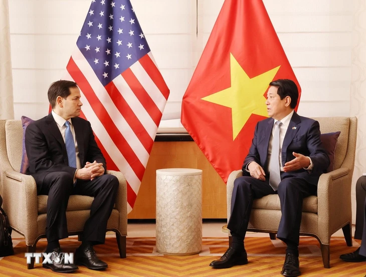 ベトナムのルオン・クオン国家主席と米国のマルコ・ルビオ国務長官