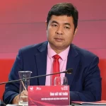 会議で発言するダイズングループのドー・チー・トゥアン副社長
