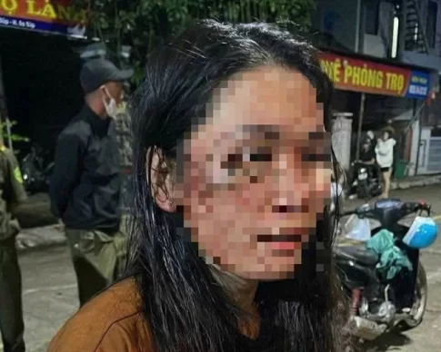 暴行された女性配達員