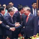 第1回ベトナム政府党大会（2025～2030年任期）に出席したトー・ラム書記長とファン・ミン・チン首相