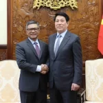 ベトナムのルオン・クオン国家主席とインドネシア大使デニー・アブディ氏