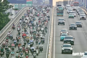 混雑するホーチミン市内の道路