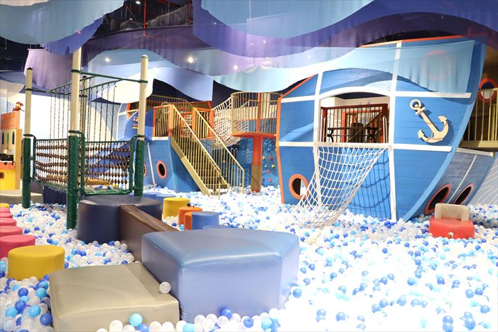 イオンファンタジーベトナムのボールプール
