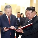 ベトナムのトー・ラム書記長と朝鮮民主主義人民共和国（北朝鮮）の金正恩・朝鮮労働党総書記