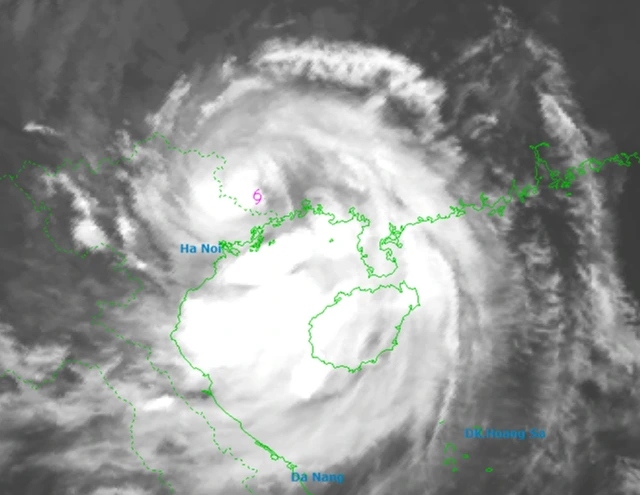 台風マットゥモの気象図
