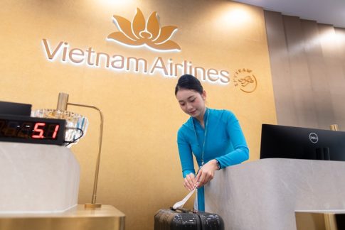 ベトナム航空のチェックインラウンジ