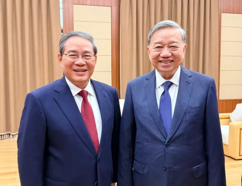 ベトナムのトー・ラム書記長と中国の李強首相