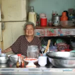 娘の店を引き継いだ90歳の女性