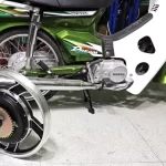 前輪にモーターを取り付けてバイクをハイブリッド化する
