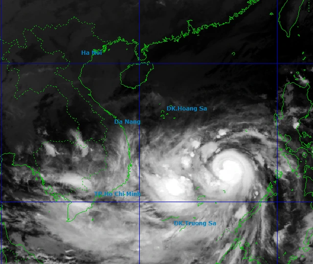 気象衛星による台風カルマエギの画像