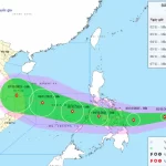 台風カルマエギの進路予想図