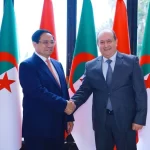 ベトナムのファン・ミン・チン首相とアルジェリアのシフィ・グリエブ首相