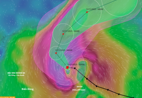 台風フォンウォン(14号)の進路予想図
