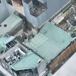 台風によって倒壊した建物