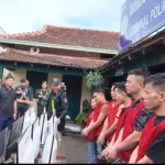 警察に摘発されたオンライン詐欺グループ