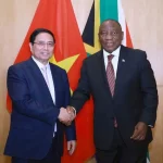 ベトナムのファン・ミン・チン首相と南アフリカのシリル・ラマポーザ大統領
