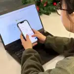 ベトナム発のインターネットブラウザコックコックを使って検索するベトナム人ユーザー