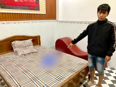 女性を宿泊施設に誘い出し、刃物で脅して財産を奪ったとして逮捕された、ファム・ゴック・チャン容疑者(28歳)