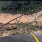 再び崩落したミモサ峠