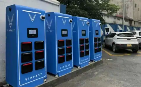 EV車のバッテリー交換ボックス