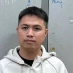 恐喝の疑いで逮捕されたグエン・ミン・コン（35歳、通称コン・ハウ）容疑者
