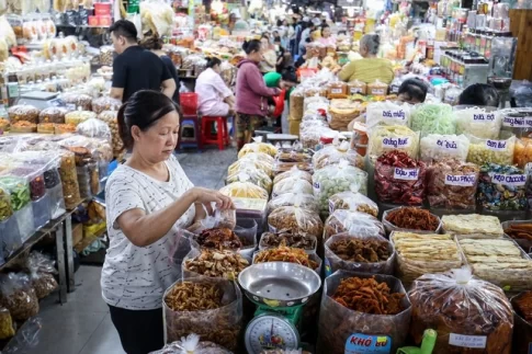 ベトナムの伝統的な市場の様子