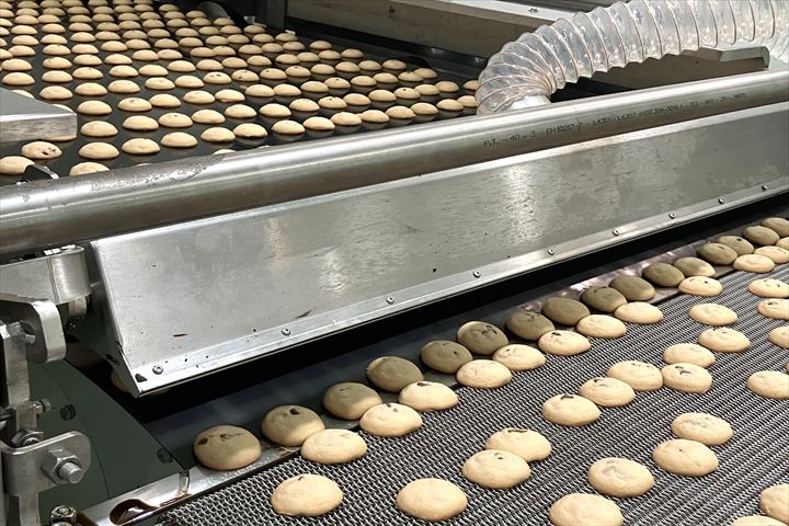 不二家ベトナムで製造される主力商品のカントリーマアム