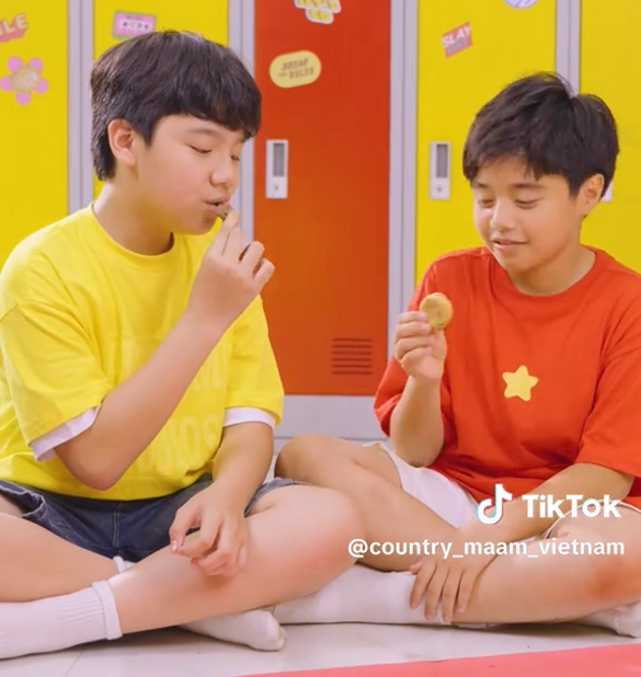 不二家ベトナムがベトナムでの販促活動に活用したTikTokの一場面