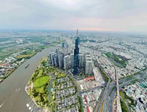 2桁経済成長に向けて全力を尽くす姿勢のホーチミン市