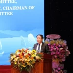 投資促進会議で投資誘致方針を説明するザーライ省人民委員会のファム・アン・トゥアン主席