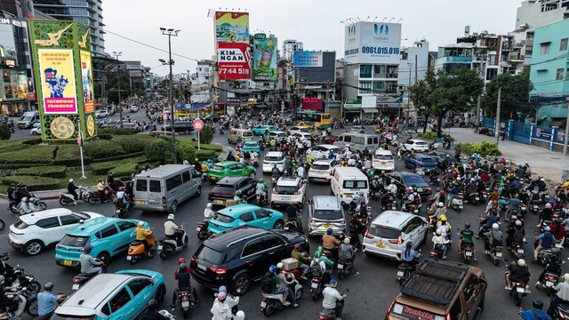 頻繁に深刻な渋滞が発生するホーチミン市のザンチュー・ロータリー