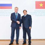 ベトナムのファン・ミン・チン首相とロシアの天然ガス分野の世界的企業Novatekのレオニード・ミヘルソン会長