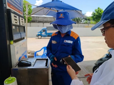 石油製品販売における税務監査を受けるガソリンスタンド