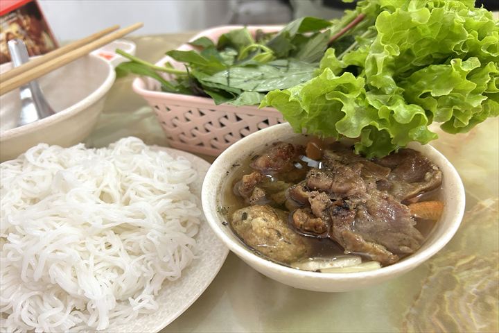 ベトナムのつけ麺料理ブンチャー