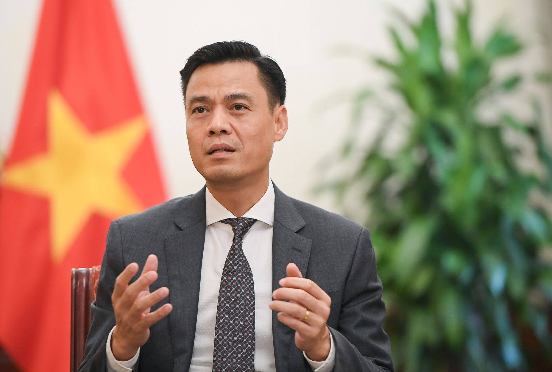 レ・ミン・フン首相が第48回ASEAN首脳会議に出席することの意義を語るベトナム外務省のダン・ホアン・ザン副大臣