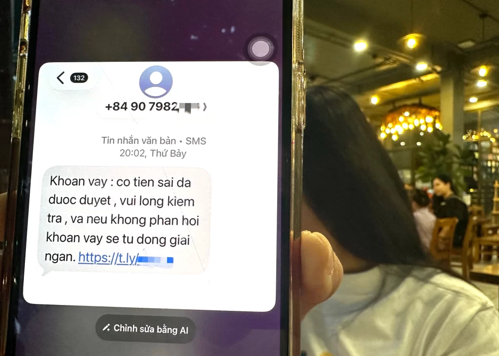 ローンが承認されたという詐欺メッセージ