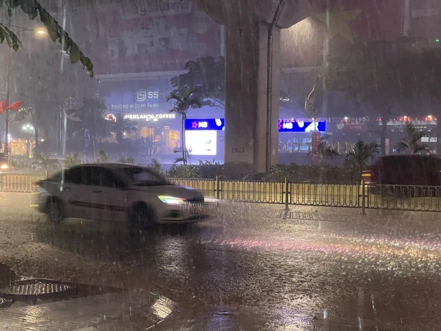 豪雨に見舞われたベトナム北部地方の都市