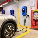 ベトナムのマンションの駐車場に設置されたEV充電設備